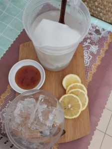 Air kelapa campur lemon