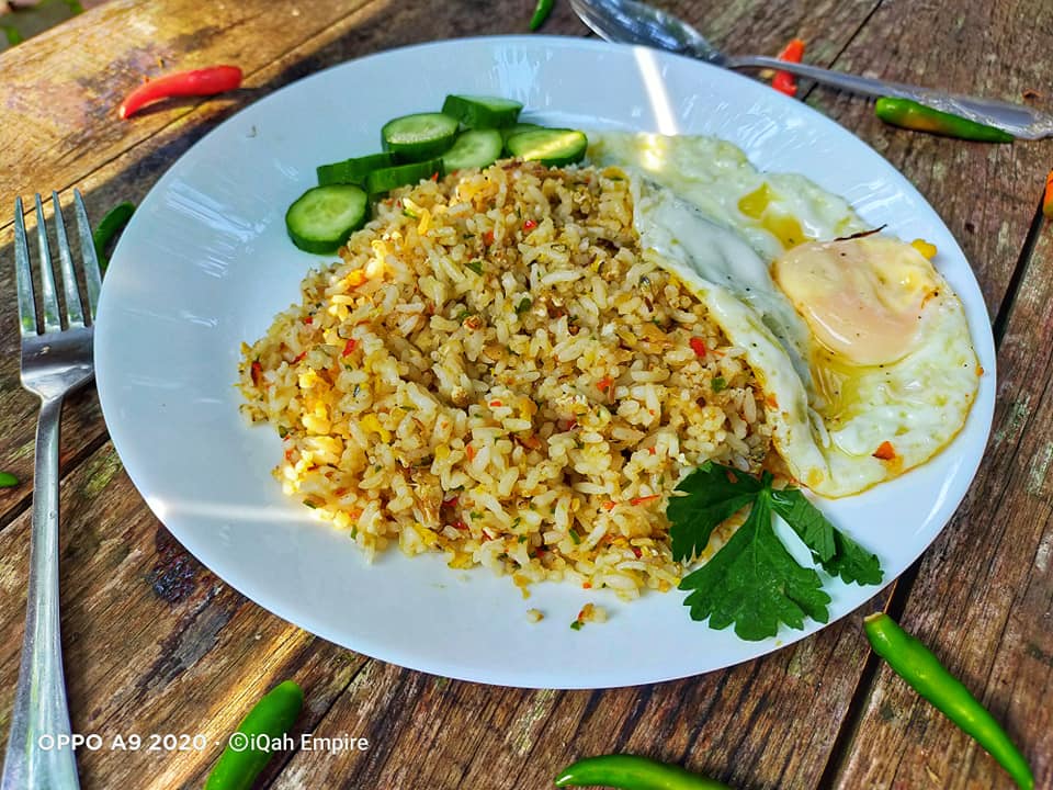 Resepi Nasi Goreng Cili Padi Paling Sedap!  iCookAsia