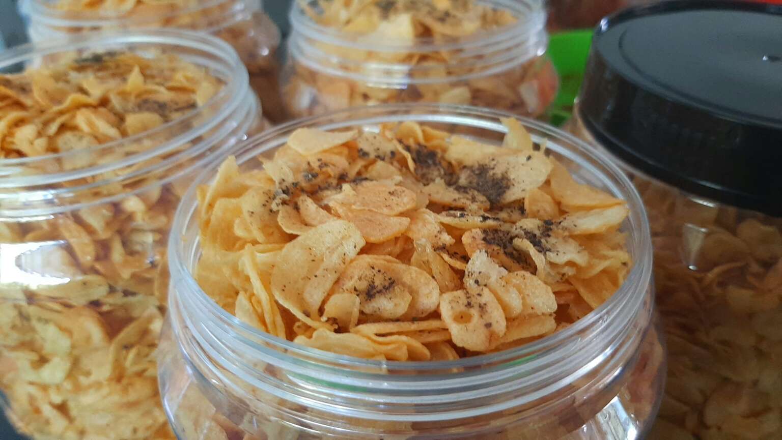 Boleh Guna Tips Dan Resepi Kerepek Bawang Putih Ini Supaya Ada Rasa Yang Sedap Dan Crunchy 