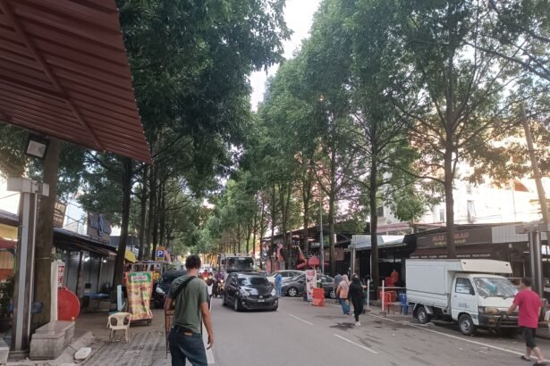 Foto arkib Jalan Raja Muda Musa di Kampung Baru pada Ogos 2022.