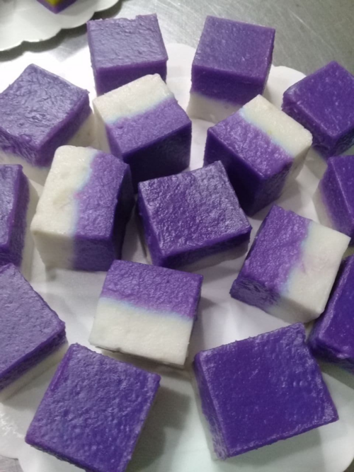Kuih talam berlapis dalam foto ilustrasi, bukan kuih Puan Fadzilah