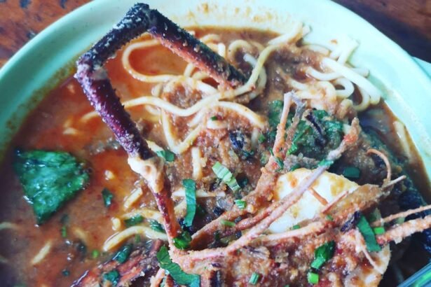 Mee bandung Muar berkuah merah bersama udang