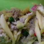 Kerabu mangga muda dalam hidangan