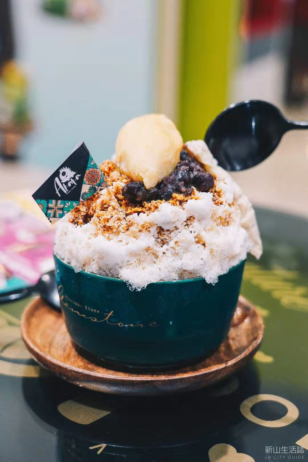 Variasi cendol dengan gula Melaka di Johor Bahru